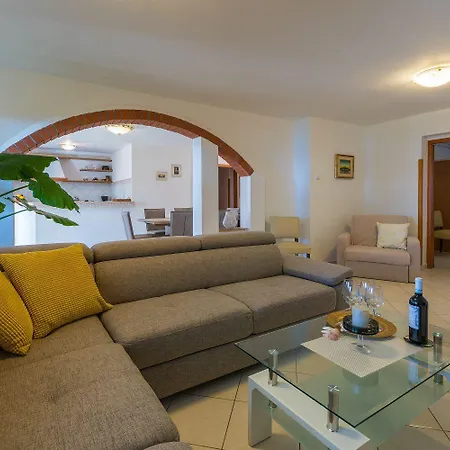 Appartamento Traumhaftes Mit Eigenem Weinkeller, Hydromassagedusche, Meerblick - Nur 480 Meter Zum