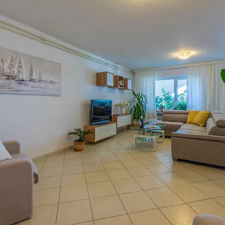 Traumhaftes Mit Eigenem Weinkeller, Hydromassagedusche, Meerblick - Nur 480 Meter Zum Apartman *