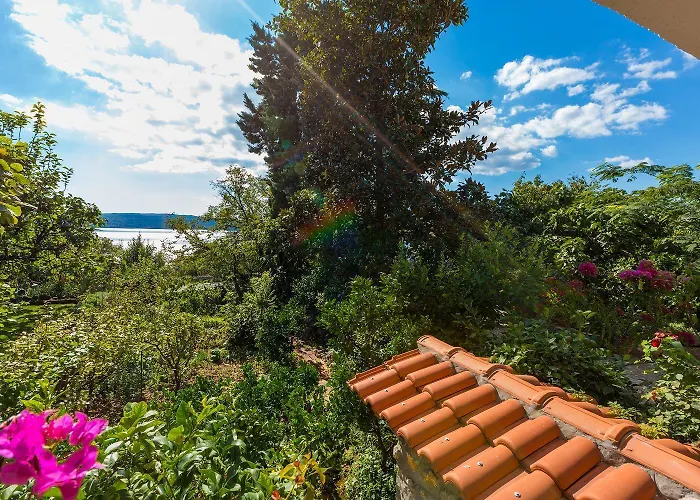 Апартаменты Traumhaftes Mit Eigenem Weinkeller, Hydromassagedusche, Meerblick - Nur 480 Meter Zum Цриквеница