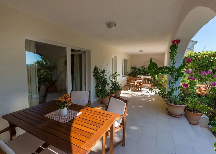 Traumhaftes Mit Eigenem Weinkeller, Hydromassagedusche, Meerblick - Nur 480 Meter Zum